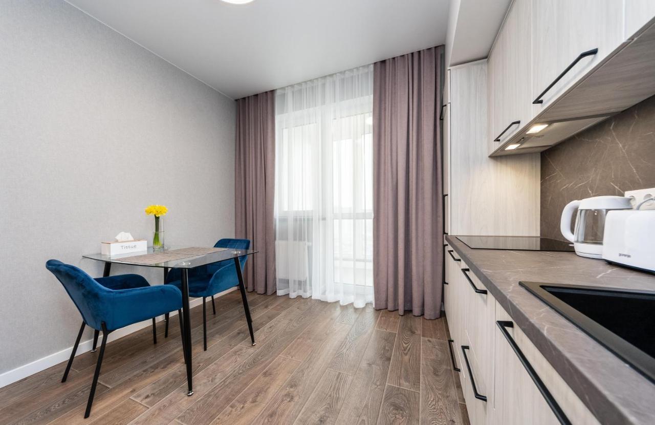 Квартира В Жк Лебединый, Ревуцкого 40 В, Метро Харьковская Позняки Kiew Exterior foto