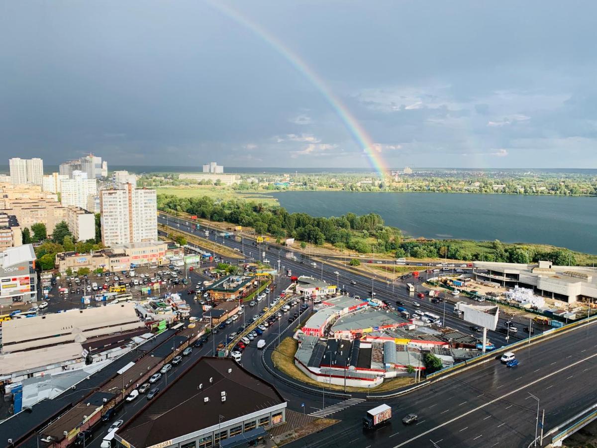 Квартира В Жк Лебединый, Ревуцкого 40 В, Метро Харьковская Позняки Kiew Exterior foto
